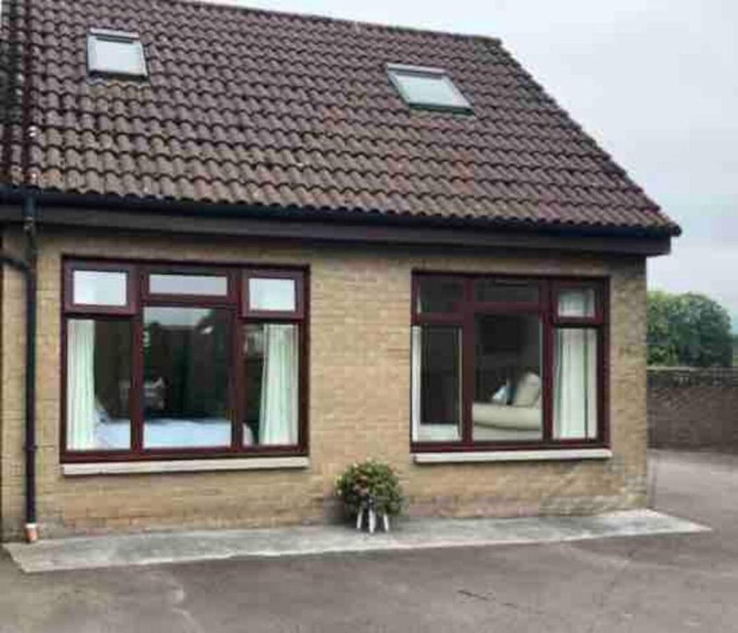 Lovely 1-Bed House In Stirling Exterior photo