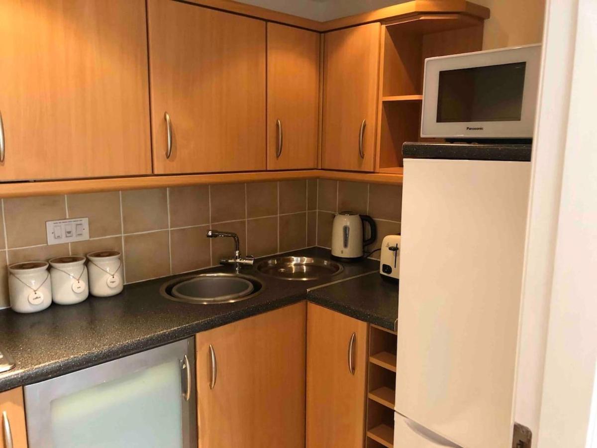 Lovely 1-Bed House In Stirling Exterior photo